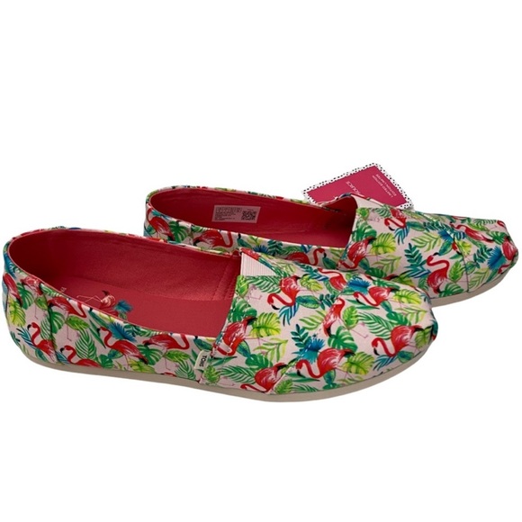 New x Paper Source Alpargata Slip-On
TOMS - Picture 4 of 13